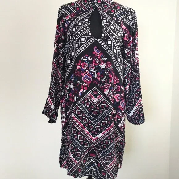 Express small black floral geometric long sleeve dress - Picture 7 of 13